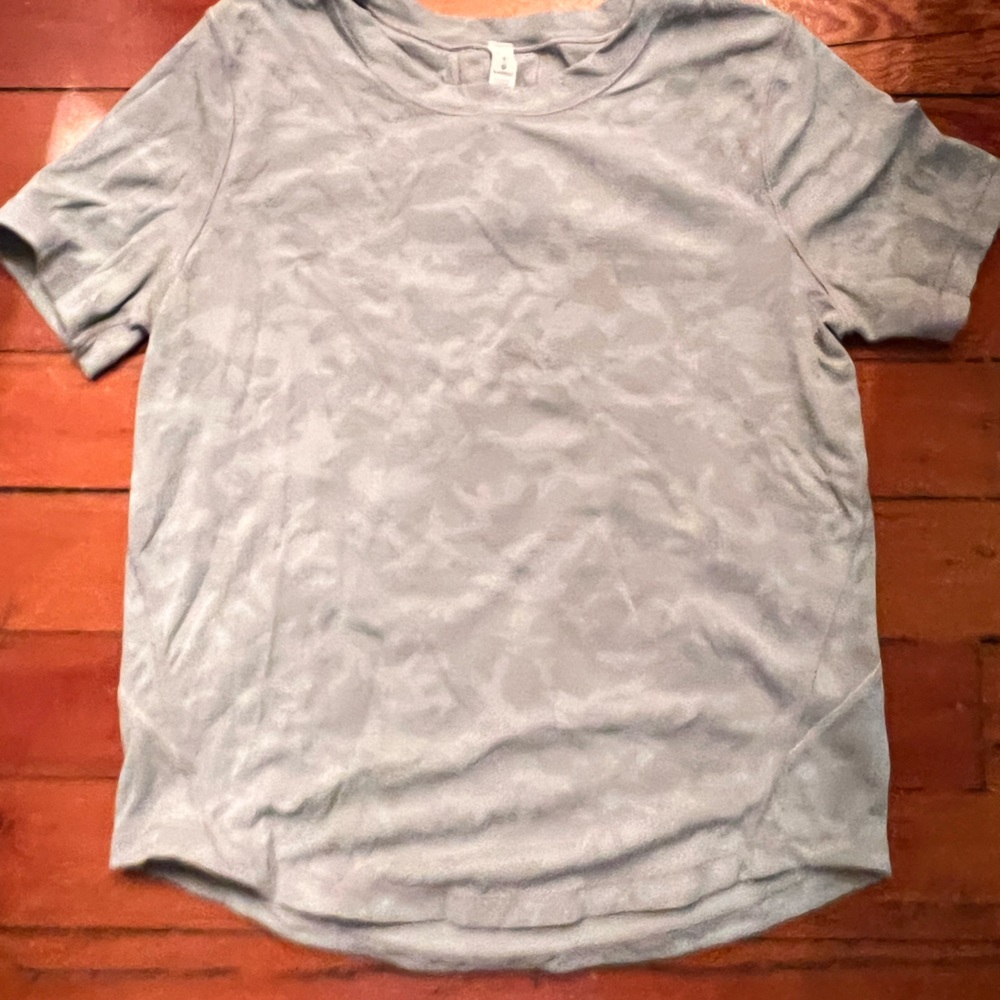 Lululemon gray & white camo top